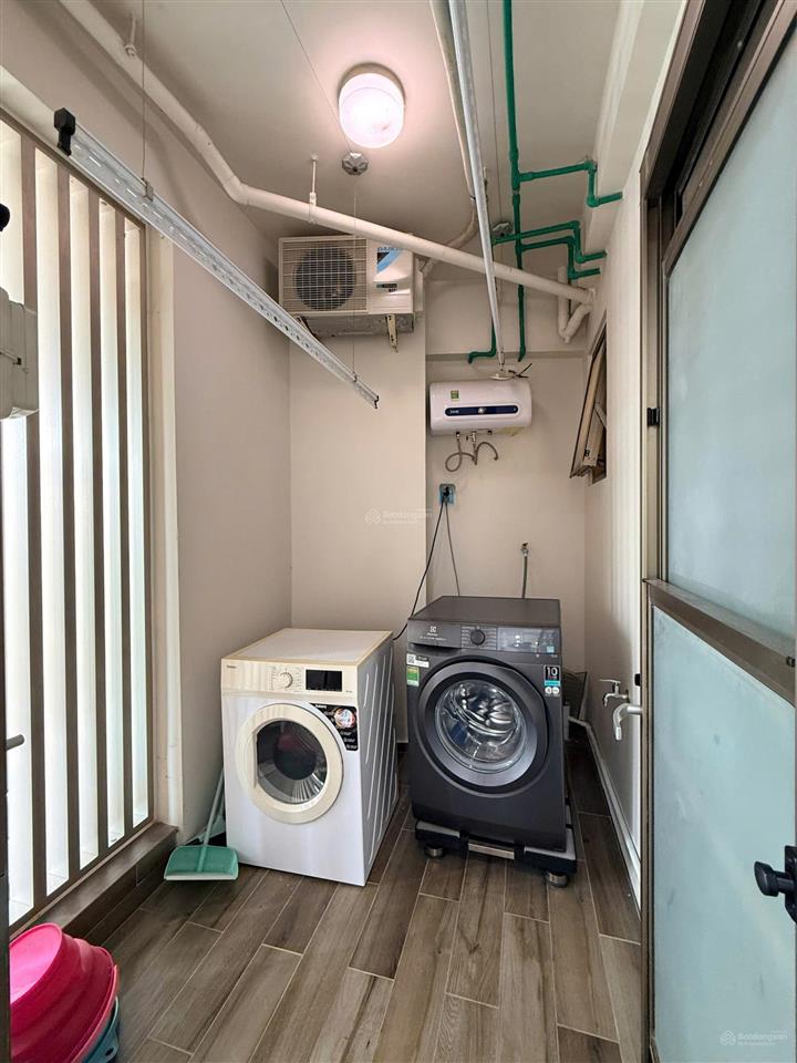 Chủ cần bán gấp căn hộ midtown m8 block b, tầng cao, layout 2pn 80m2, giá bán 11 tỷ all in