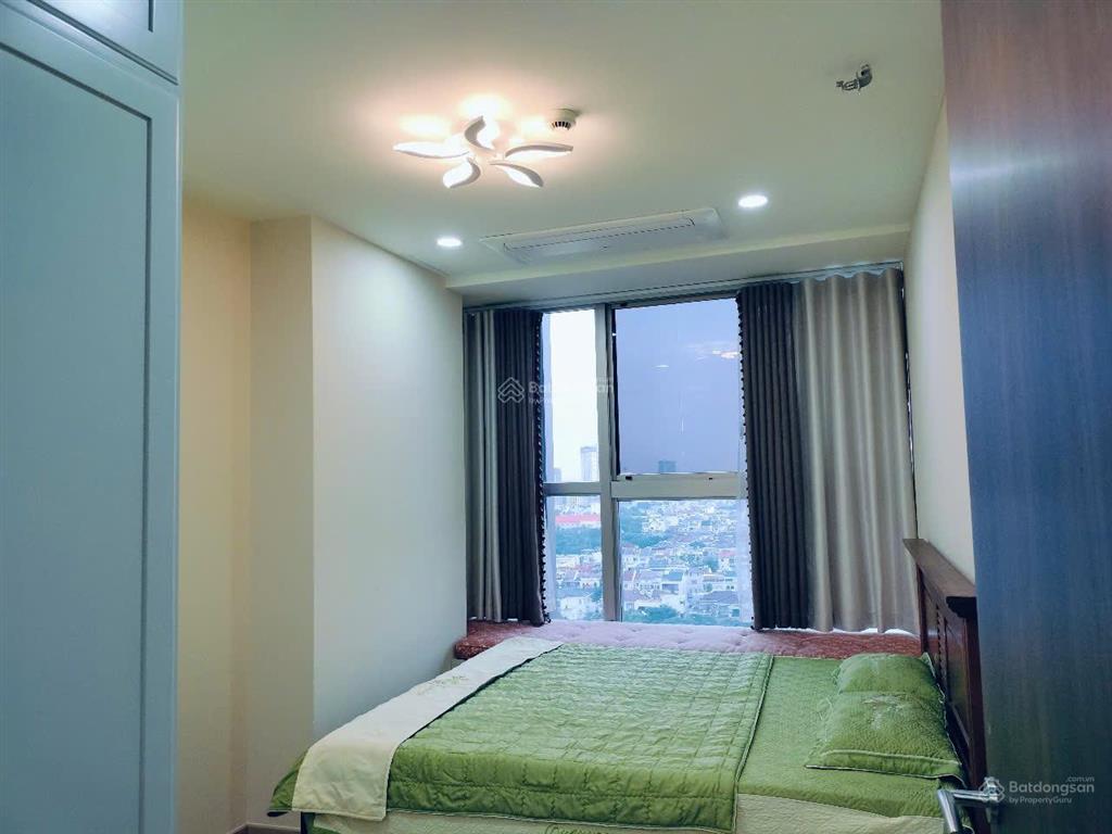 Bán căn hộ midtown m7, dt 84m2, 2pn 2wc, view biệt thự, giá 10 tỷ net, có ô xe hầm, nhà mới toanh