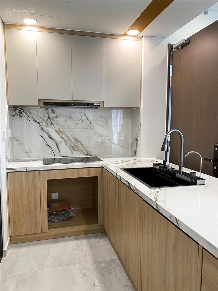 Cho thuê căn hộ 3pn view hồ bơi  cardinal court phú mỹ hưng full nội thất nhà mới 100% 45tr/tháng
