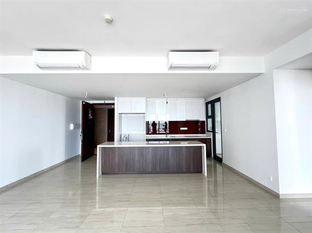 Bán gấp căn góc 3pn, 3wc the infiniti 135m2 giá hời dự án 92tr/m2, view 360 xem bắn pháo hoa