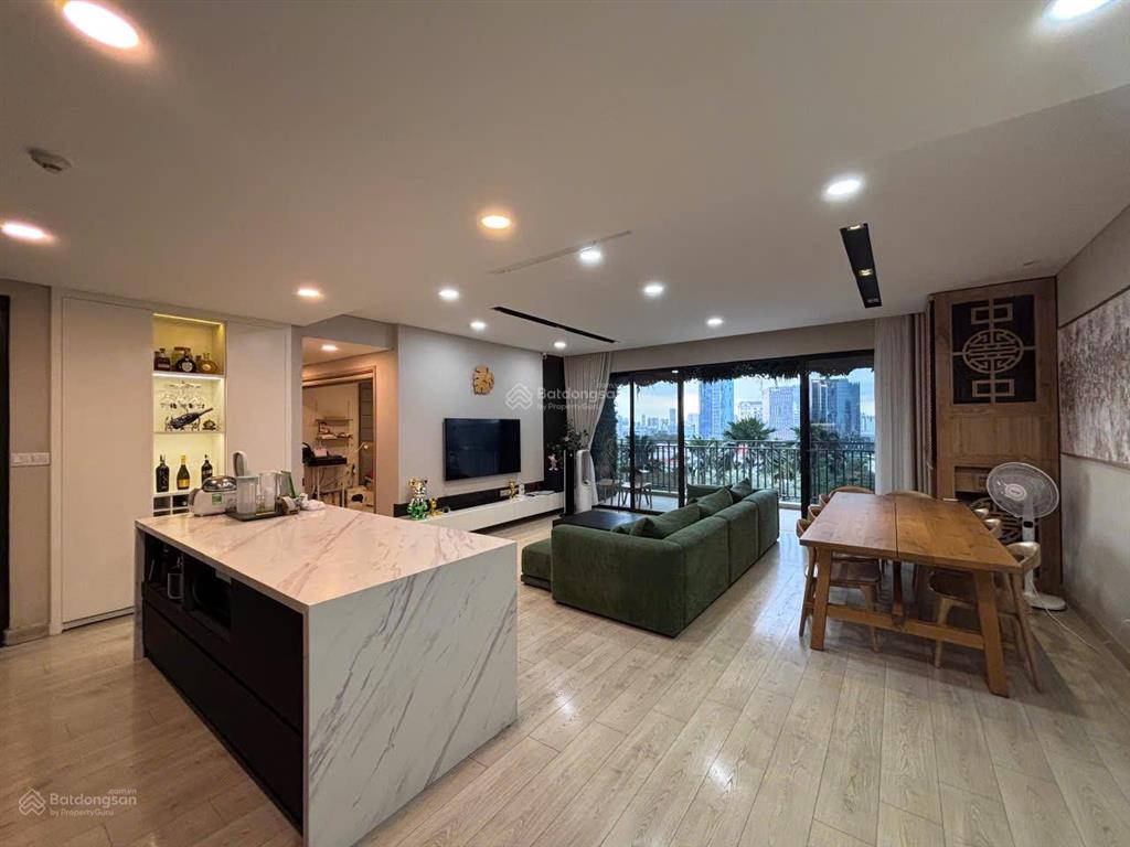 Chuyển công tác cần bán gấp căn hộ the view 3pn 154m view toàn cảnh phú mỹ hưng giá chỉ 14,9 tỷ