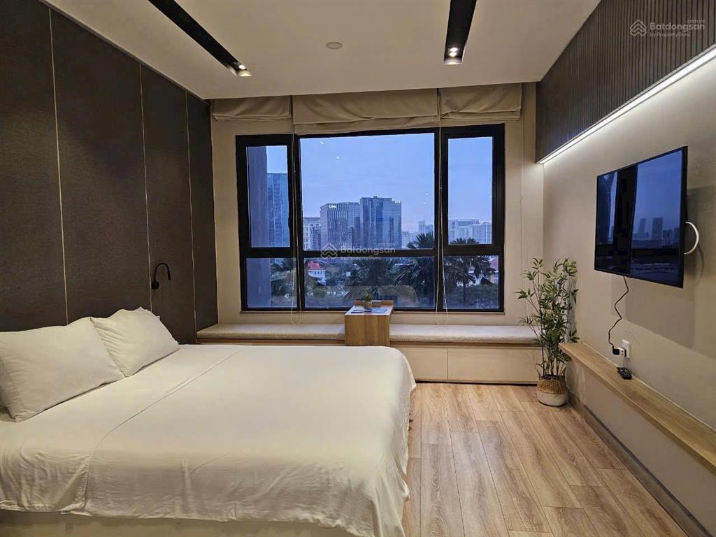 Chuyển công tác cần bán gấp căn hộ the view 3pn 154m view toàn cảnh phú mỹ hưng giá chỉ 14,9 tỷ