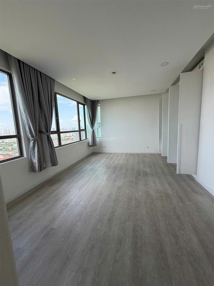 Bán gấp riviera point, căn hộ 4pn, 189m², chỉ 14 tỷ, view sông và phú mỹ hưng siêu đẹp