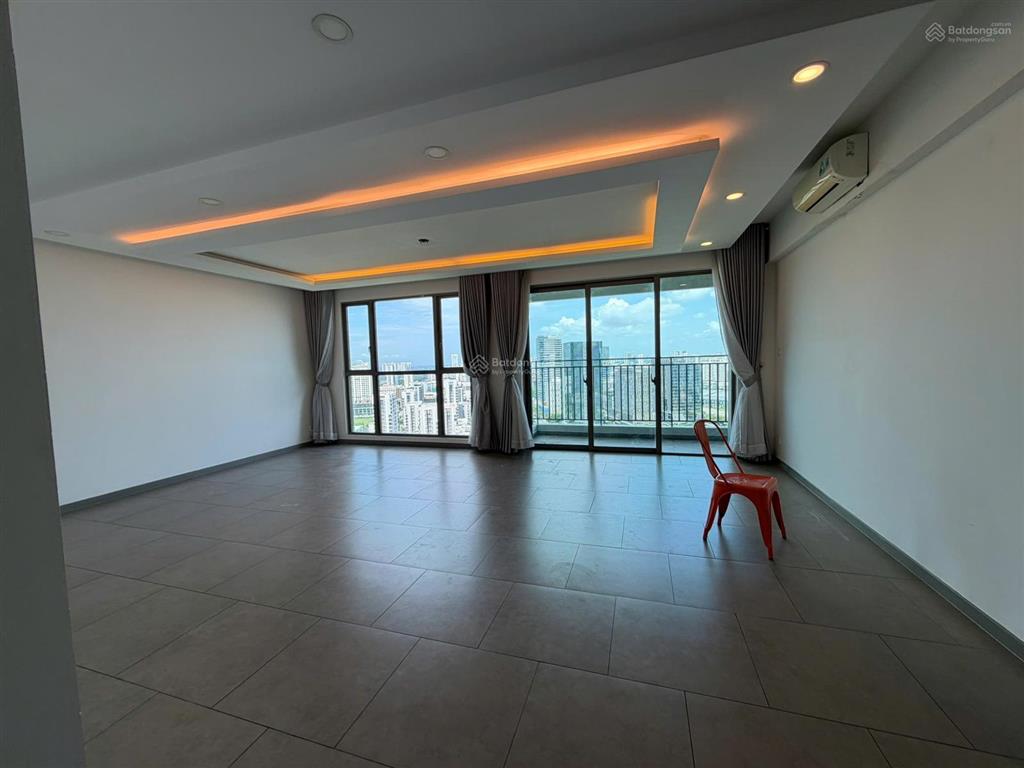 Bán gấp riviera point, căn hộ 4pn, 189m², chỉ 14 tỷ, view sông và phú mỹ hưng siêu đẹp