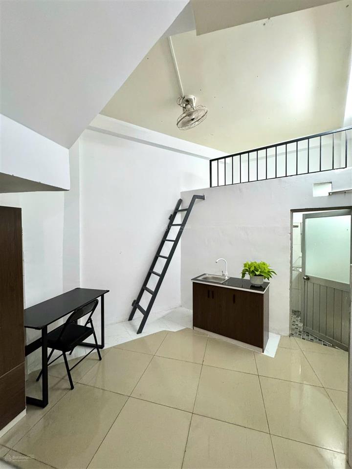 Phòng mới cứng, giá rẻ, bạn là người đầu tiên ở. đường nguyễn kiệm