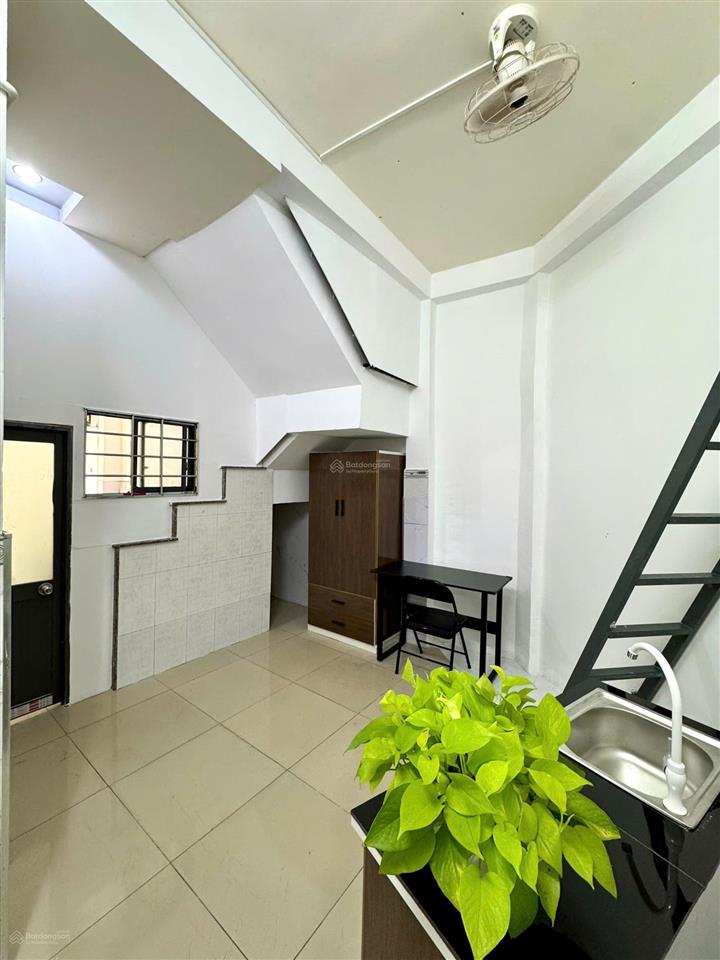 Phòng mới cứng, giá rẻ, bạn là người đầu tiên ở. đường nguyễn kiệm