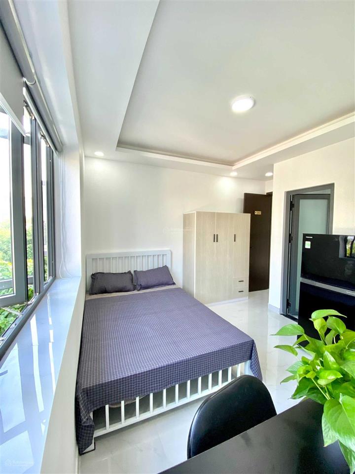 Phòng mới 100% vừa hoàn thiện. ngay chợ nguyễn xí. có thể ở ngay