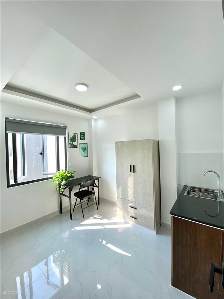 Phòng mới 100% vừa hoàn thiện. ngay chợ nguyễn xí. có thể ở ngay