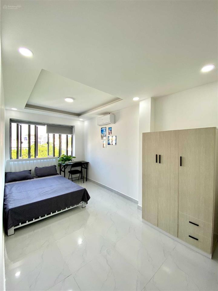 Phòng mới 100% vừa hoàn thiện. ngay chợ nguyễn xí. có thể ở ngay