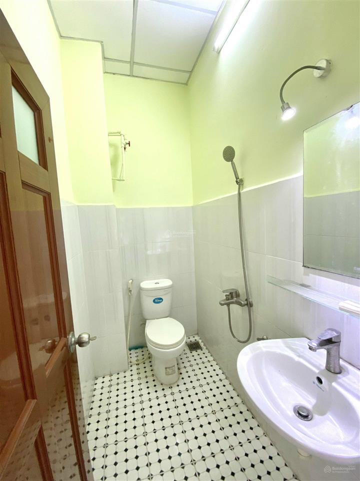 Phòng sẵn nội thất, thoáng mát. bạch đằng, gần khu hàng xanh