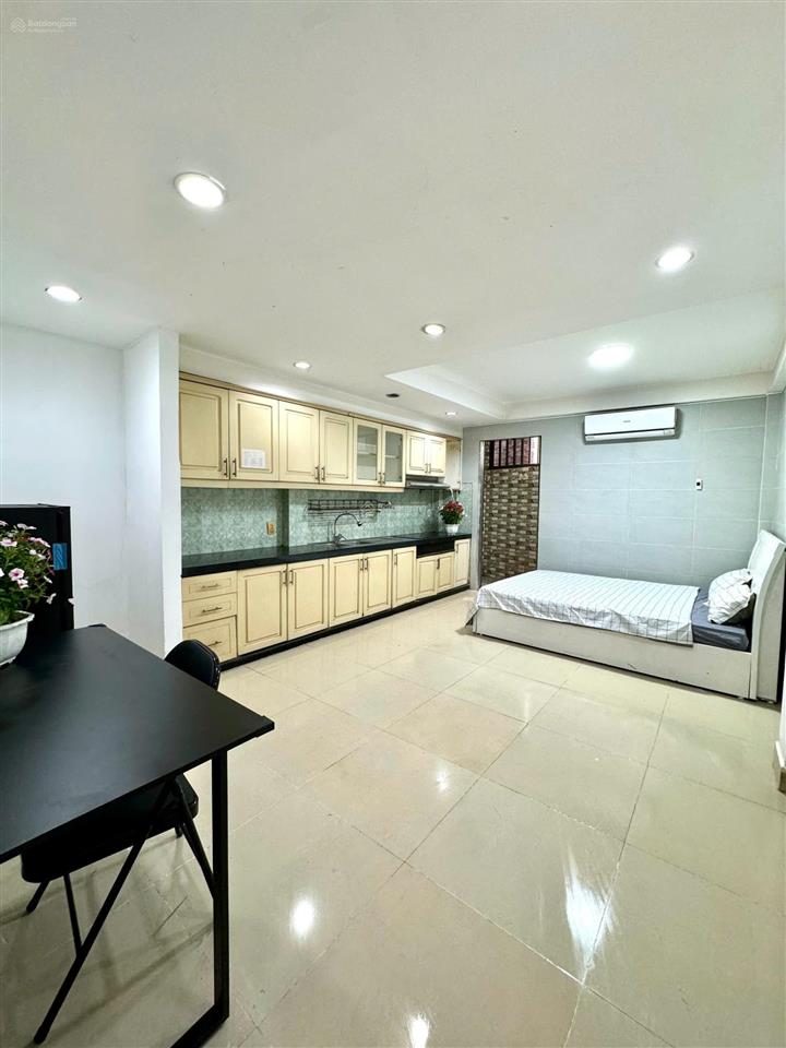 Phòng mới 100% vừa hoàn thiện. ngay nguyễn kiệm, nguyễn văn công