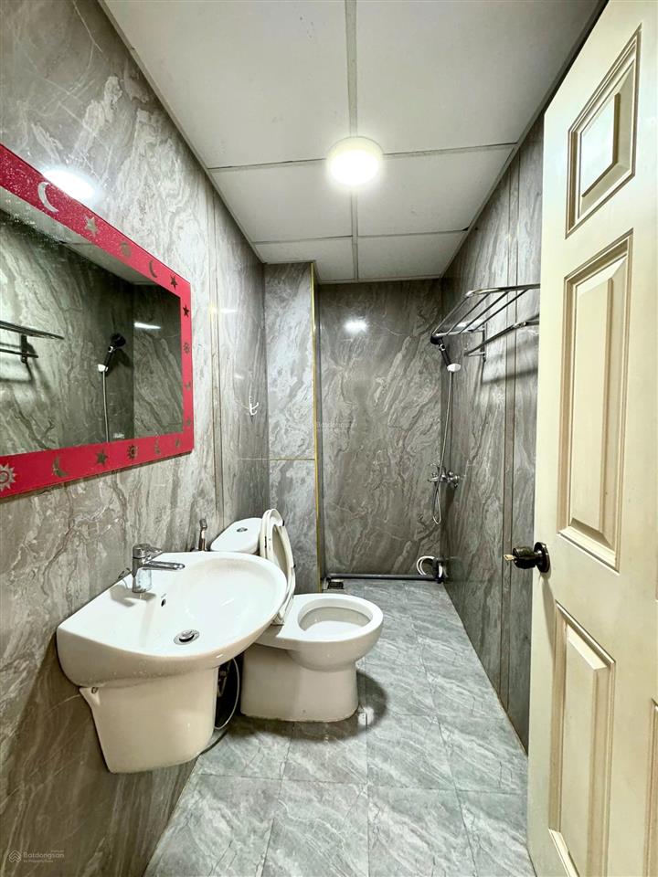 Phòng mới 100% vừa hoàn thiện. ngay nguyễn kiệm, nguyễn văn công