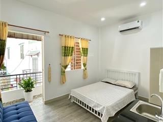 Phòng mới, giá rẻ, sẵn nội thất. ngay mặt tiền nguyễn thái sơn, sát vincom
