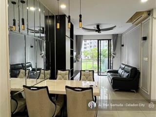 Bán nhanh 2pn 71m2 emerald đầy đủ nội thất đẹp. trung tâm hồ bơi, cổng chính. có hd thuê 15tr/th