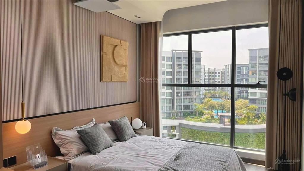 Giá 8 tỷ 96m2, view hồ bơi diamond centery. nhà mới 100%, giá thật, nhận nhà ngay tầng đẹp