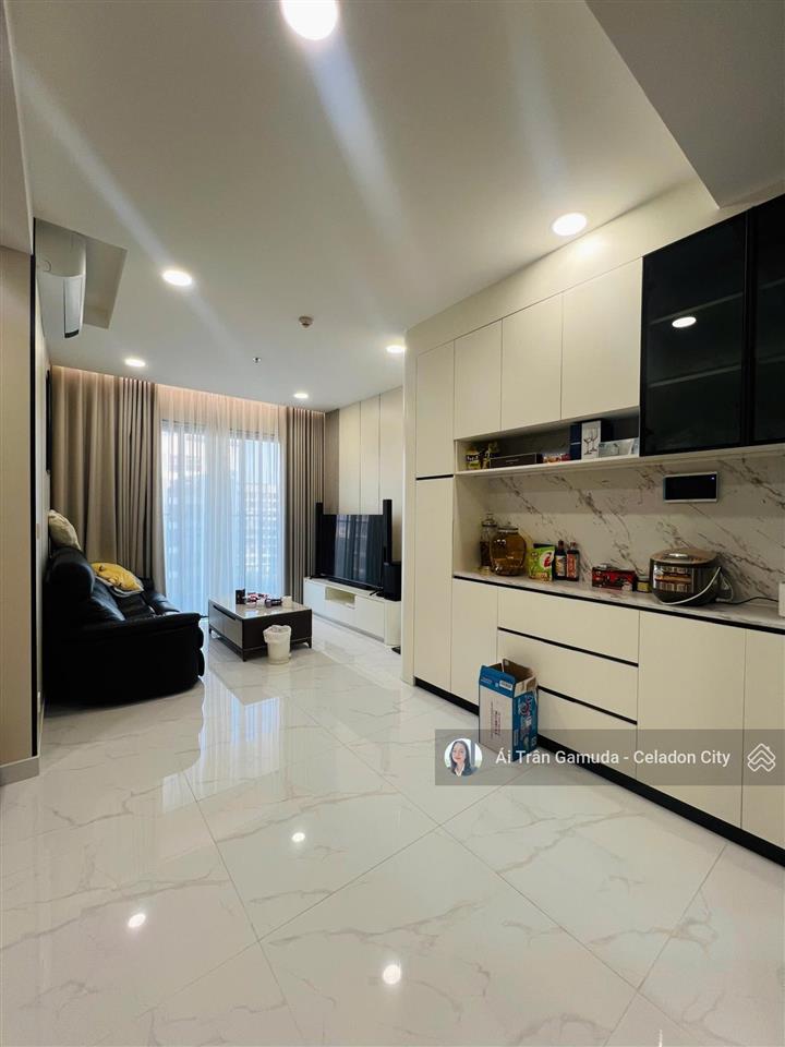 Căn góc 96m2 view landmark 81, thanh toán giãn. full nội thất đẹp để ở