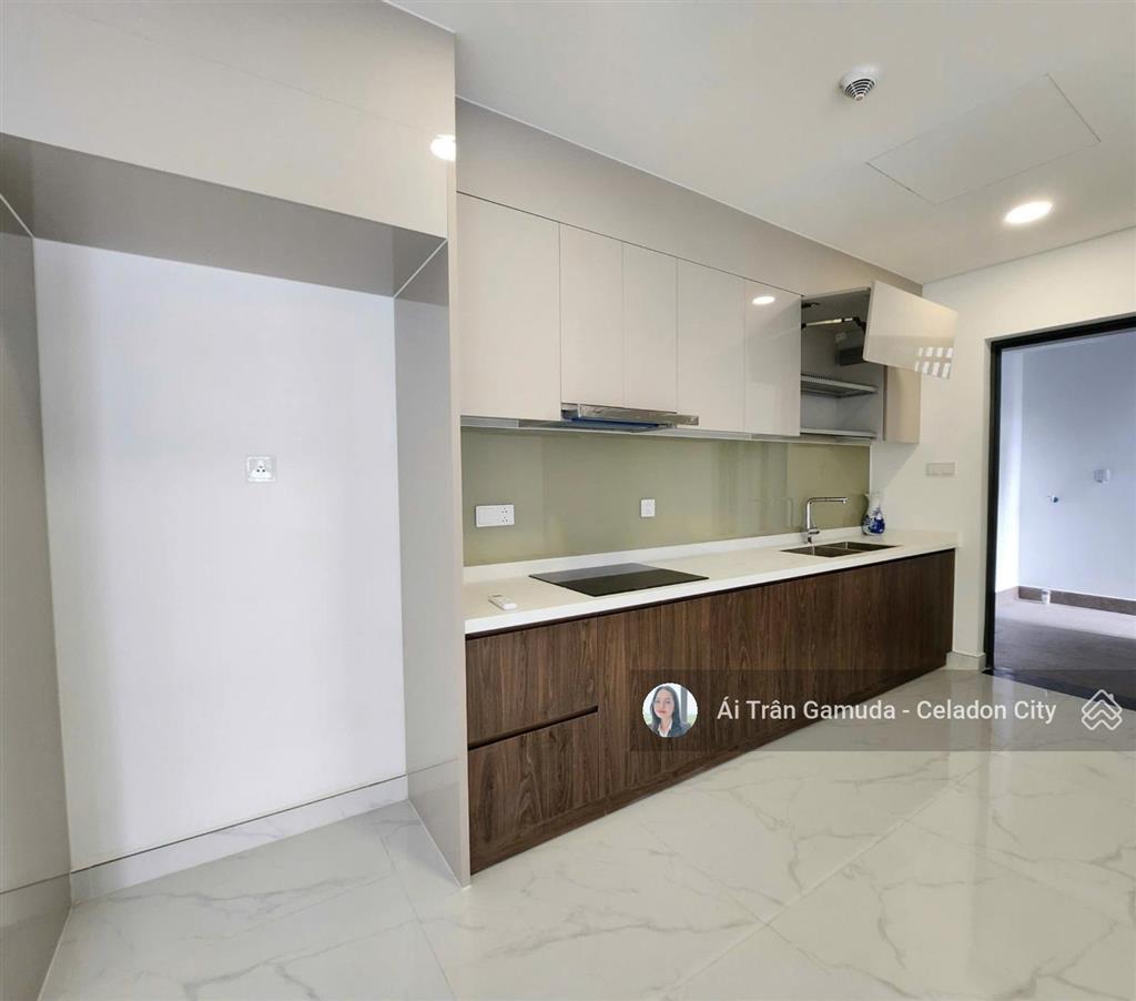 2pn lớn 112m2 diamond brilliant, hướng mát, nhà mới. làm đc 3pn, tầng thấp. hướng đông bắc mát mẻ
