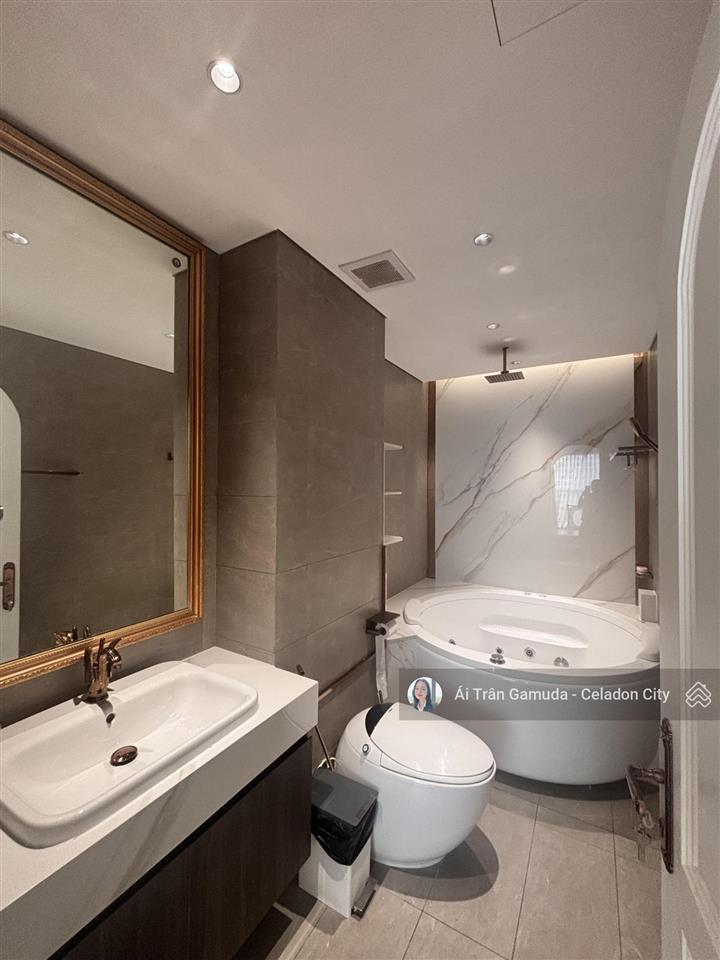 Căn đẹp ban công dài 6m full nt xịn sò. nhà ở được ngay. view hồ bơi tầng 11 đẹp. 3pn chuẩn đẹp