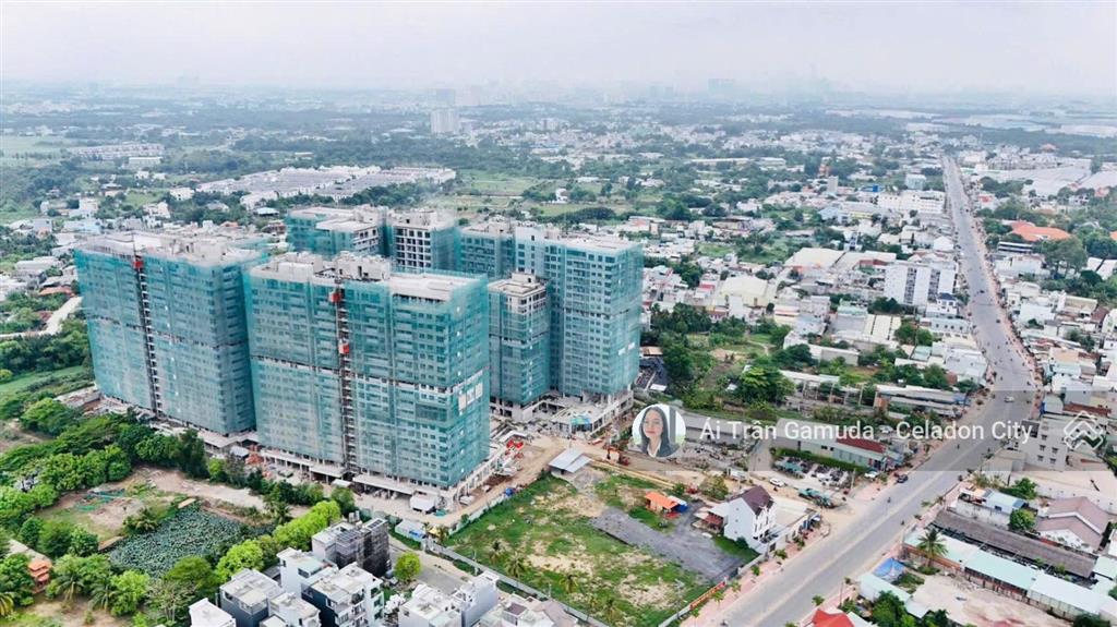 Chính chủ bán studio 2,4 tỷ, view hồ bơi tt 65% nhận nhà.  chính chủ