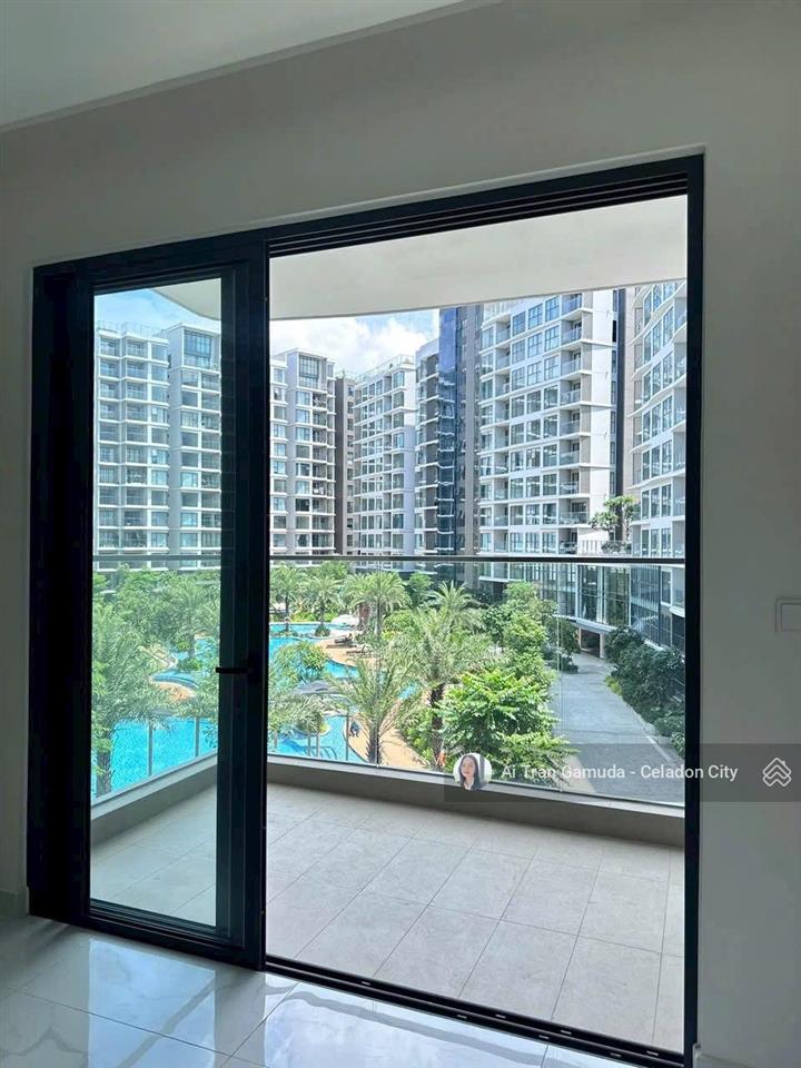 Cho thuê căn 3pn 120m2 view hồ bơi và công viên centery, tầng đẹp. 19tr/tháng