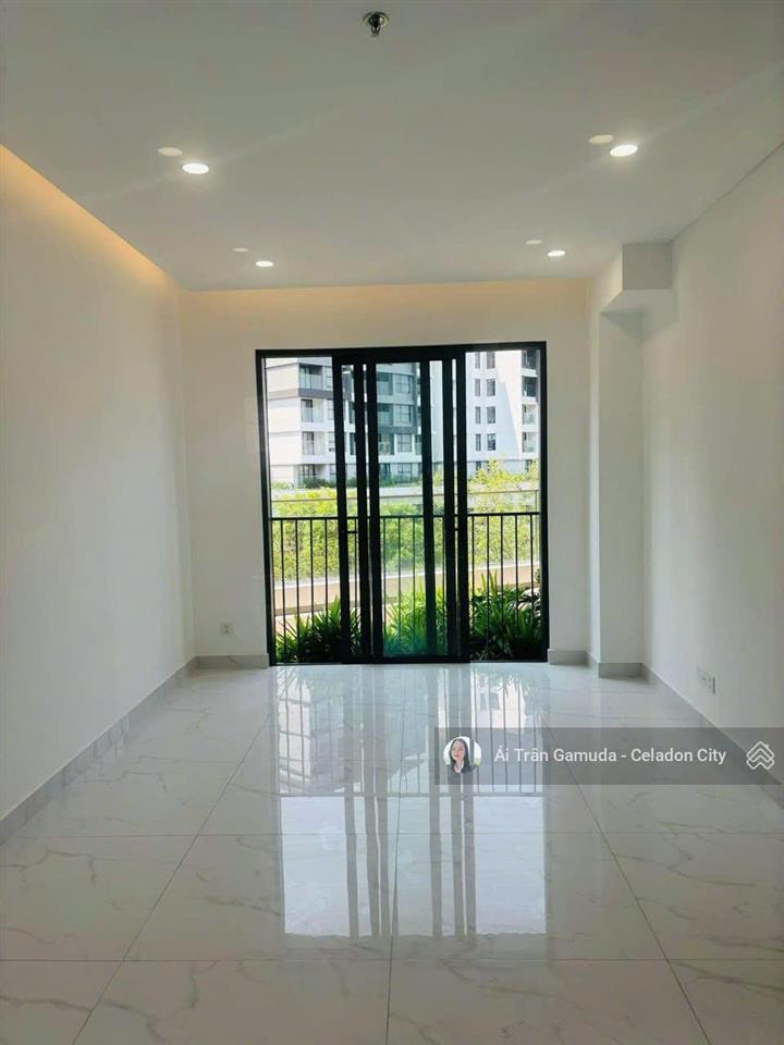 2pn trệt alnata plus ngay hồ bơi, tiện di chuyển. kèm ô xe 17tr. 88m2 rộng thoáng, mát mẻ