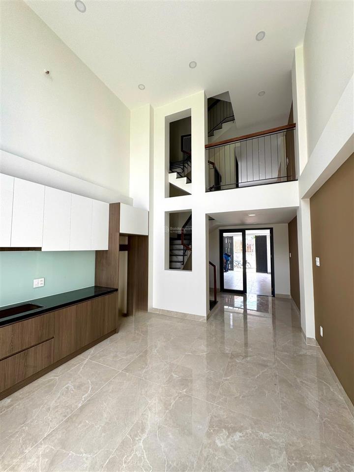 Chủ gửi bán căn nhà hẻm 140 vườn lài, dt 4x15m xây 1 lửng 3 lầu, nhà mới vào ở ngay