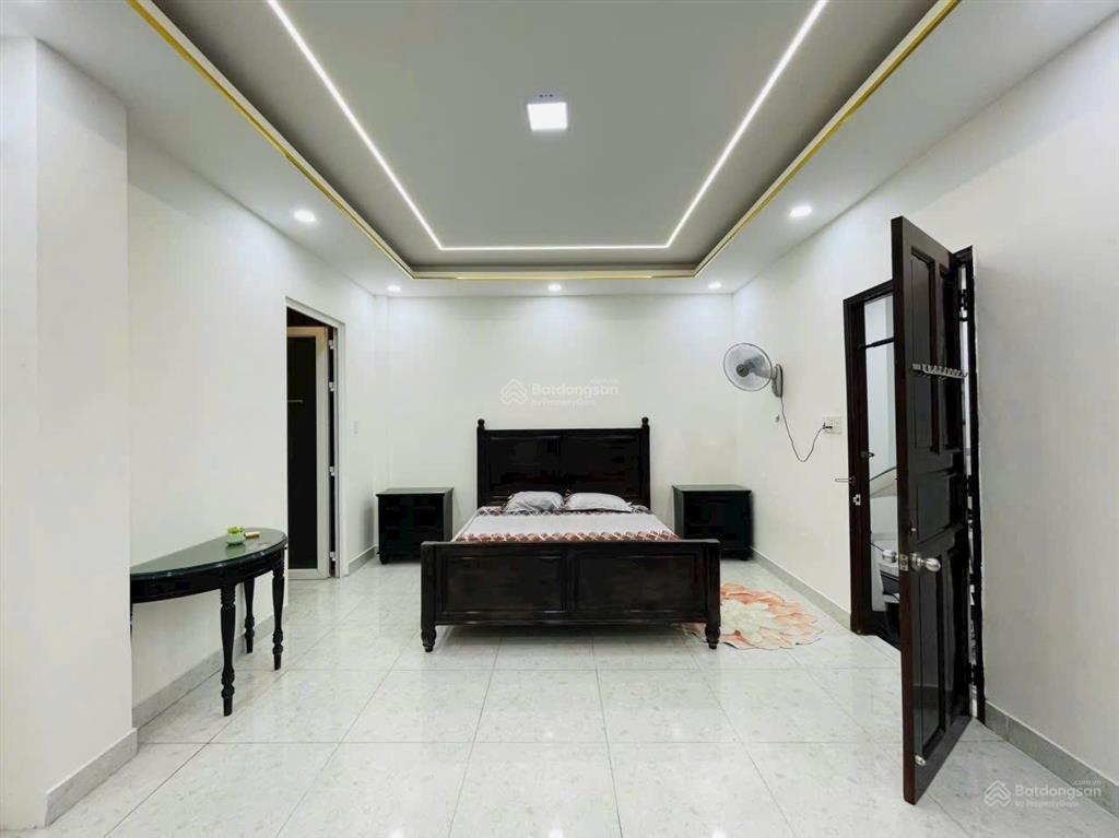 Chdv góc 2mt 4,5x25m hầm 6 lầu full chdv đang khai thác tốt