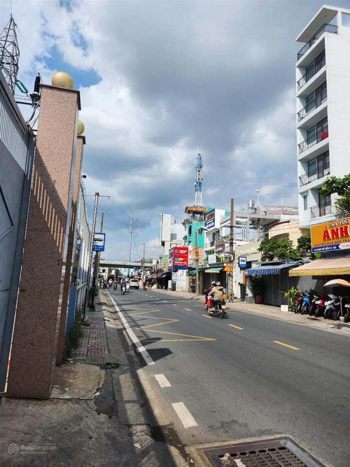 Bán nhà mt phạm thế hiển, dt lớn, 384m2, ngang 6,5m nở hậu 12,5m x 48m, xây 4 tầng, giá 55 tỷ