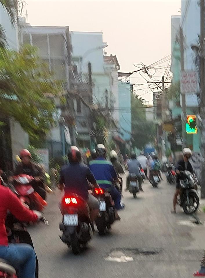 Xuất cảnh cần bán gấp lô đất diện tích lớn sát chợ trần văn quang