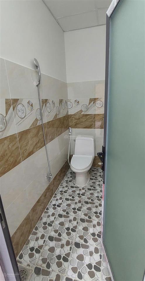 Nhà mới gần bv bình tân, khu dân cư đông đúc, cách đầm sen chỉ 10 phút