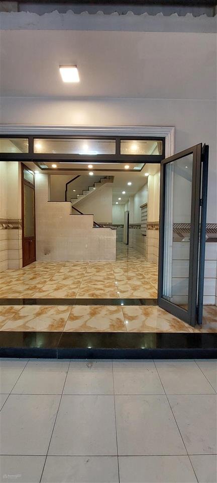 Cần bán gấp nhà mới 3 tấm mtkd sầm uất đường lô tư gần chợ, gần aeon mail tân phú.