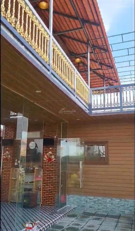 Cần bán gấp khu biệt thự nghỉ dưỡng đang vận hành kd gần chợ 30 hàm thuận