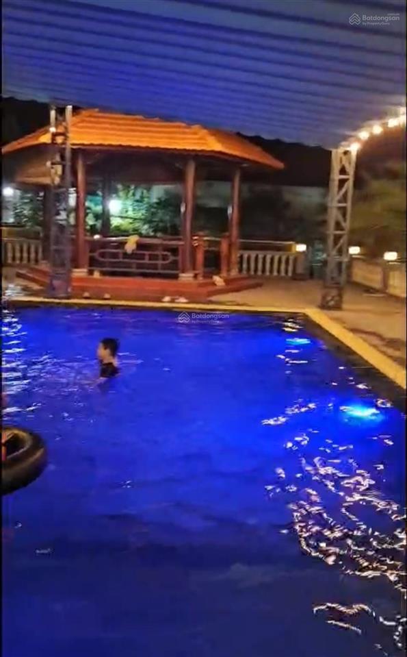 Cần bán gấp khu biệt thự nghỉ dưỡng đang vận hành kd gần chợ 30 hàm thuận