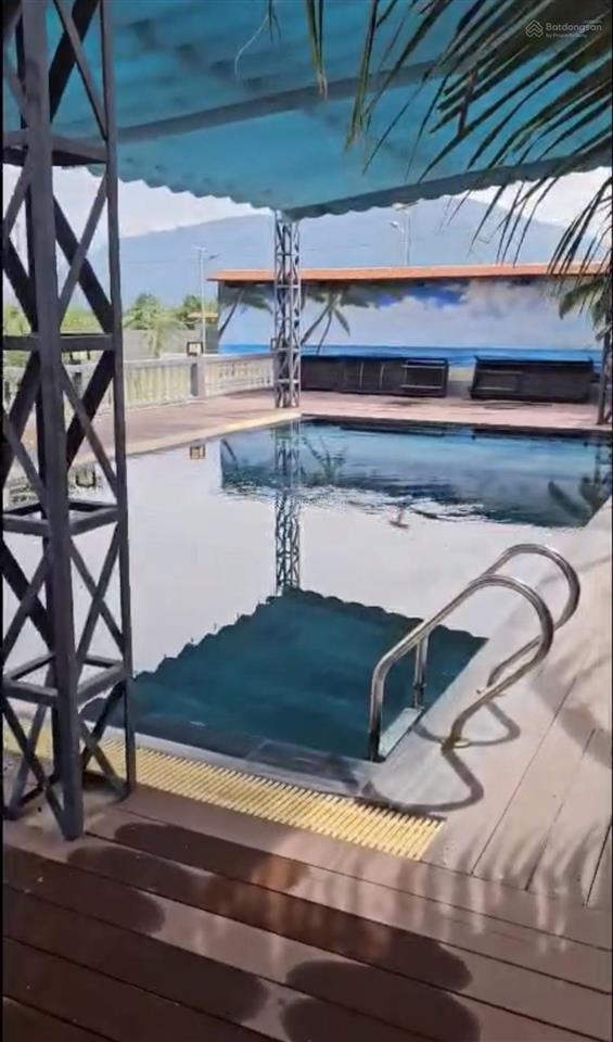 Cần bán gấp khu biệt thự nghỉ dưỡng đang vận hành kd gần chợ 30 hàm thuận