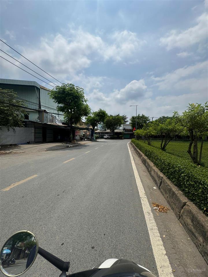 Cần bán gấp kho 2,1 ha ngay vòng xoay an lạc giá cực tốt.