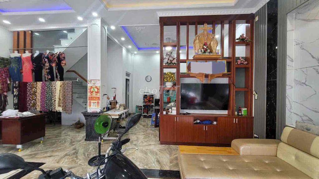 bán nhà đường Nguyễn khuyến