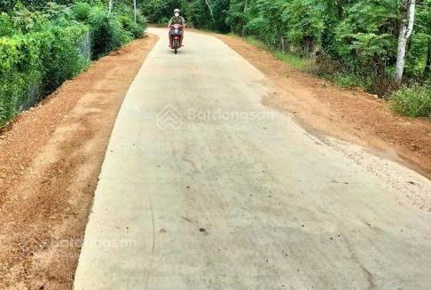 Cần bán lô đất tại phú tân cũ, thổ cư 100% sổ riêng, giá 895tr