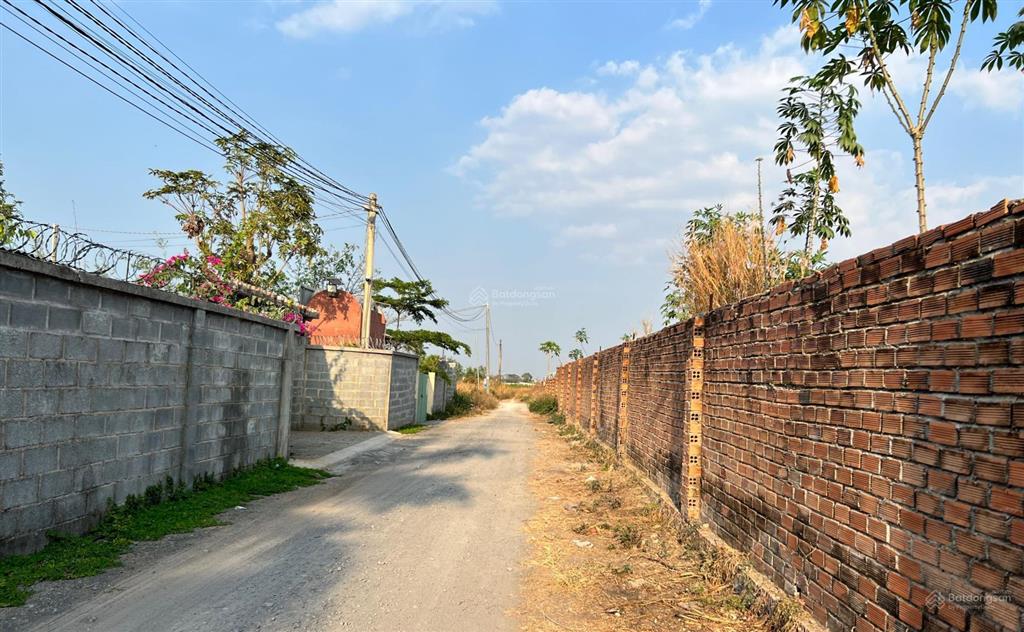 Chính chủ bán 2388m2 đất ấp 1, tổ 9 xã thạnh phú, h. vĩnh cửu.  0908 978 ***
