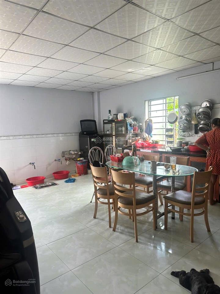 Bán căn nhà vườn mặt tiền buôn bán giá cực tốt sổ riêng thổ cư, gần chợ, trung tâm p. tân triều