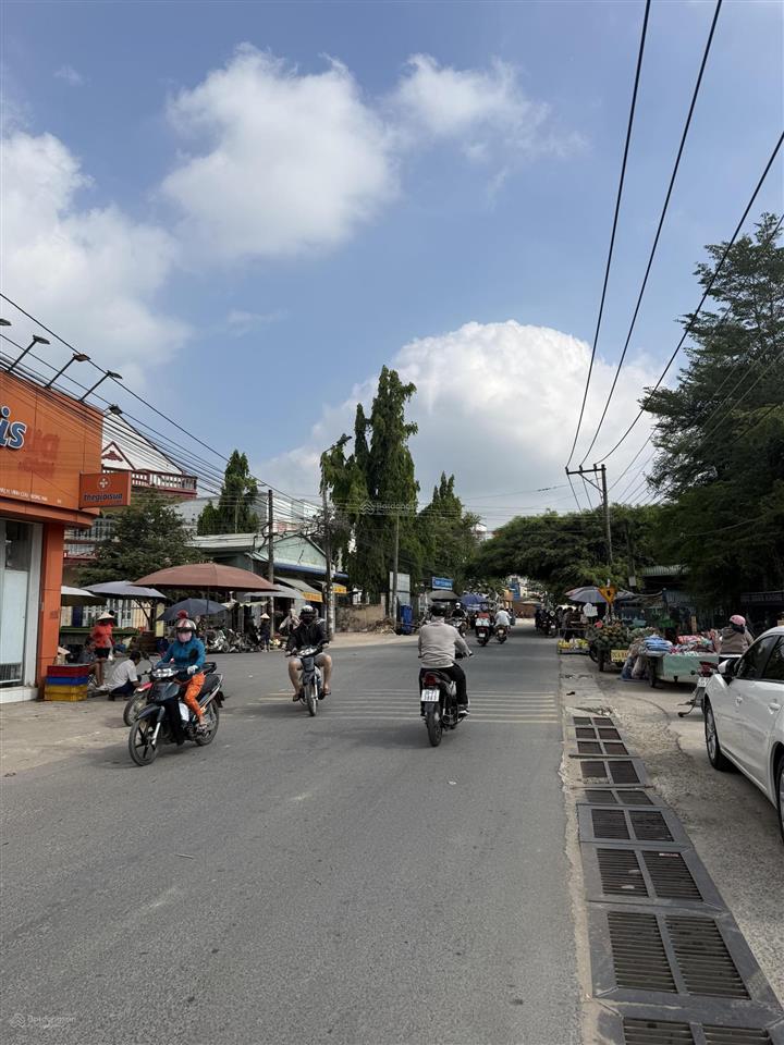 Bán nhà mới sổ riêng thổ,một trệt 1 lầu gần chợ changshinh sát biên hoà