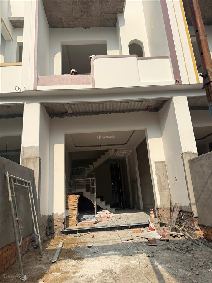 Bán nhà mới sổ riêng thổ,một trệt 1 lầu gần chợ changshinh sát biên hoà