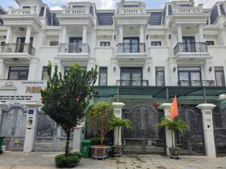 Bán căn nhà phố ngay khu dân cư tín nghĩa , gần chợ lớn biên hoà giá cực rẻ