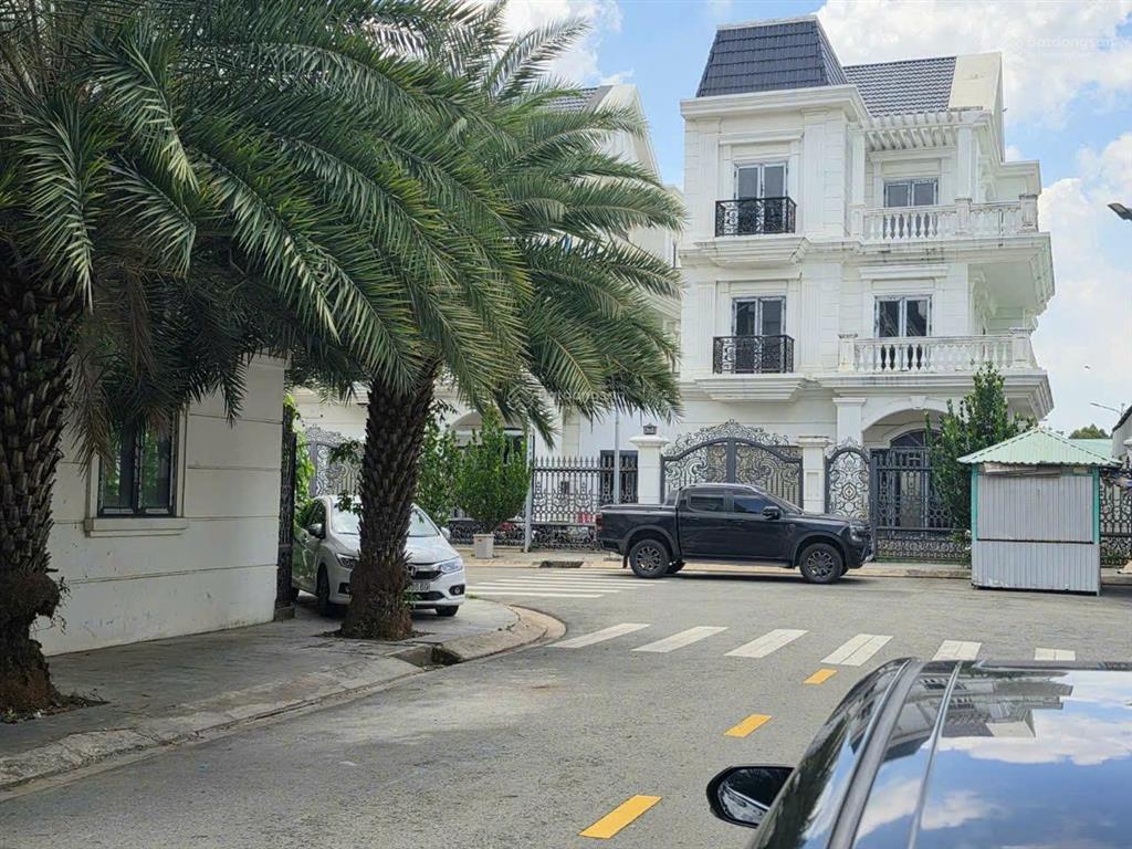 Bán căn nhà phố ngay khu dân cư tín nghĩa , gần chợ lớn biên hoà giá cực rẻ