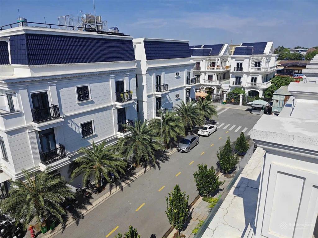 Bán căn nhà phố ngay khu dân cư tín nghĩa , gần chợ lớn biên hoà giá cực rẻ