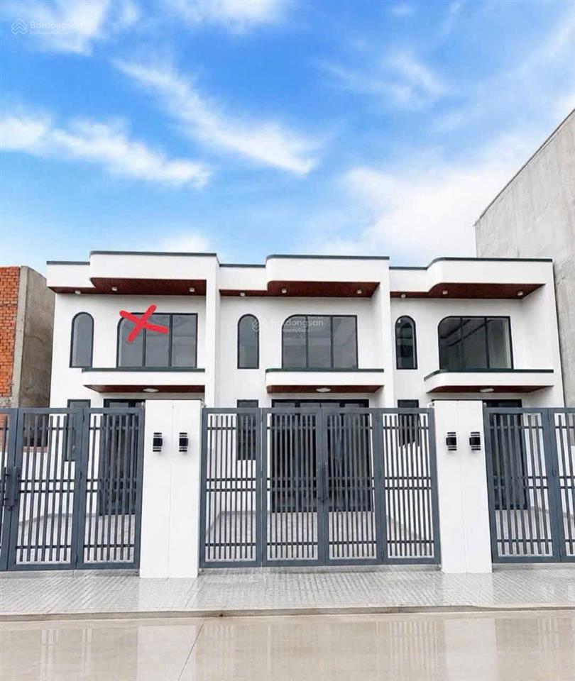 Kẹt tiền cần bán căn nhà lầu sổ riêng thổ cư mới giá chỉ 1 tỷ790,ngay chợ changshinh,giáp đồng khởi