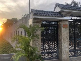Chính chủ bán 800m2 đất, có 300m2 thổ cư ngay trung tâm tp bà rịa