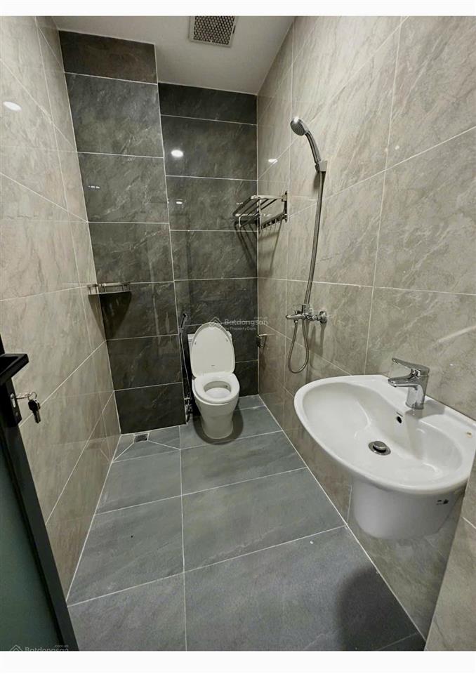 Cho thuê giá siêu tốt nhà phố căn góc 120m2 giá thuê 35tr