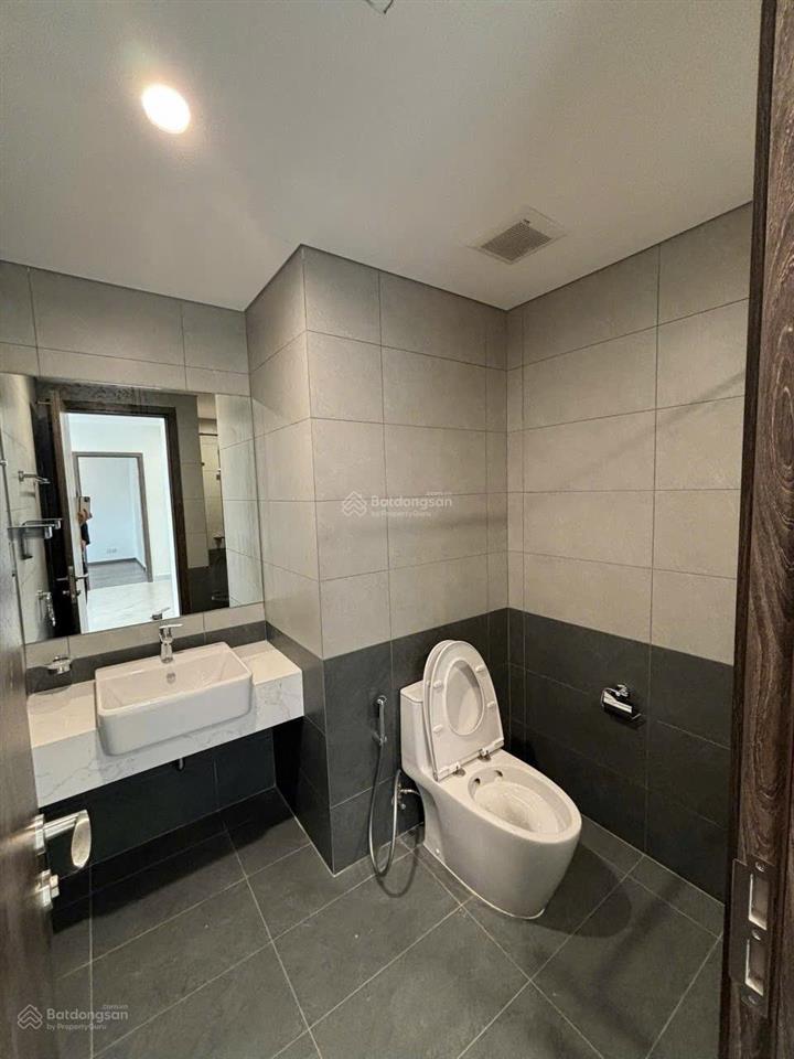 Cho thuê 2pn beverly giá tốt view đẹp vinhomes grand park chỉ 8,5 triệu