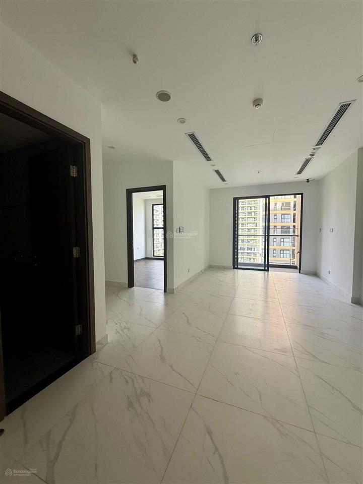 Bán 1pn view hồ bơi beverly giá 3,850ty full tầng đẹp view đẹp