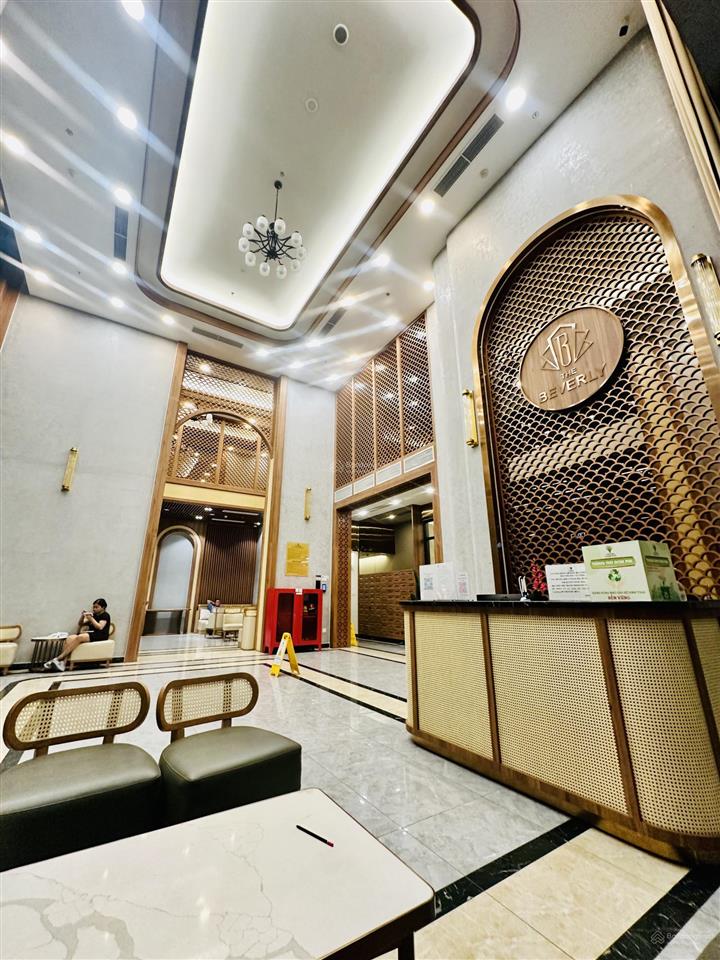 Bán 1pn view hồ bơi beverly giá 3,850ty full tầng đẹp view đẹp